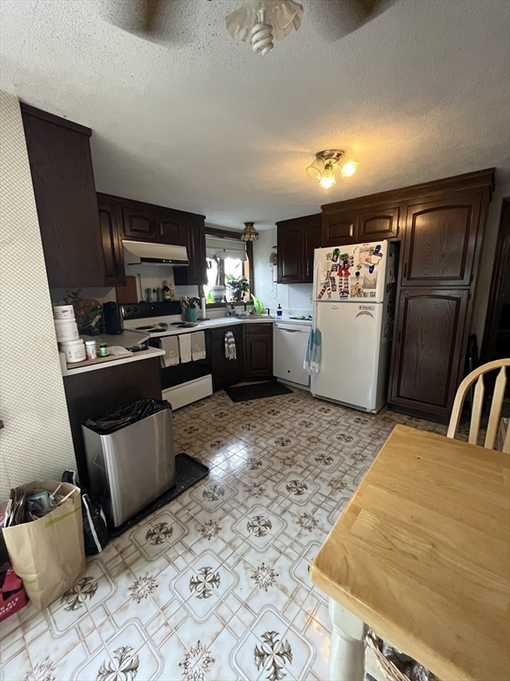 54 Williams Street, Unit 2 Newton, MA 02458 - Photo 3 of 9