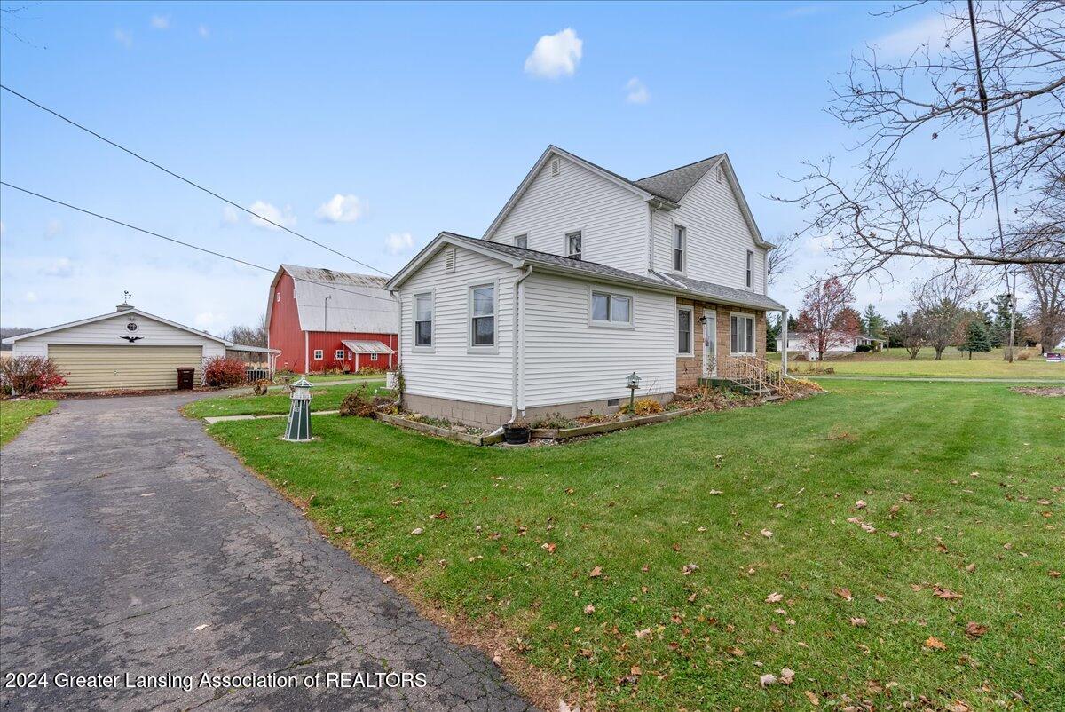 11739 Oneida Road Grand Ledge, MI 48837 - Photo 23 of 36 30-Media Jett - 15