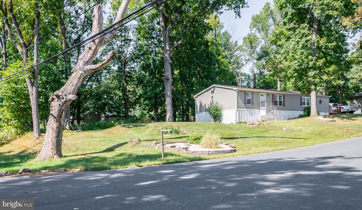 2501 River Road Reading, PA 19605 - Photo 2 of 33