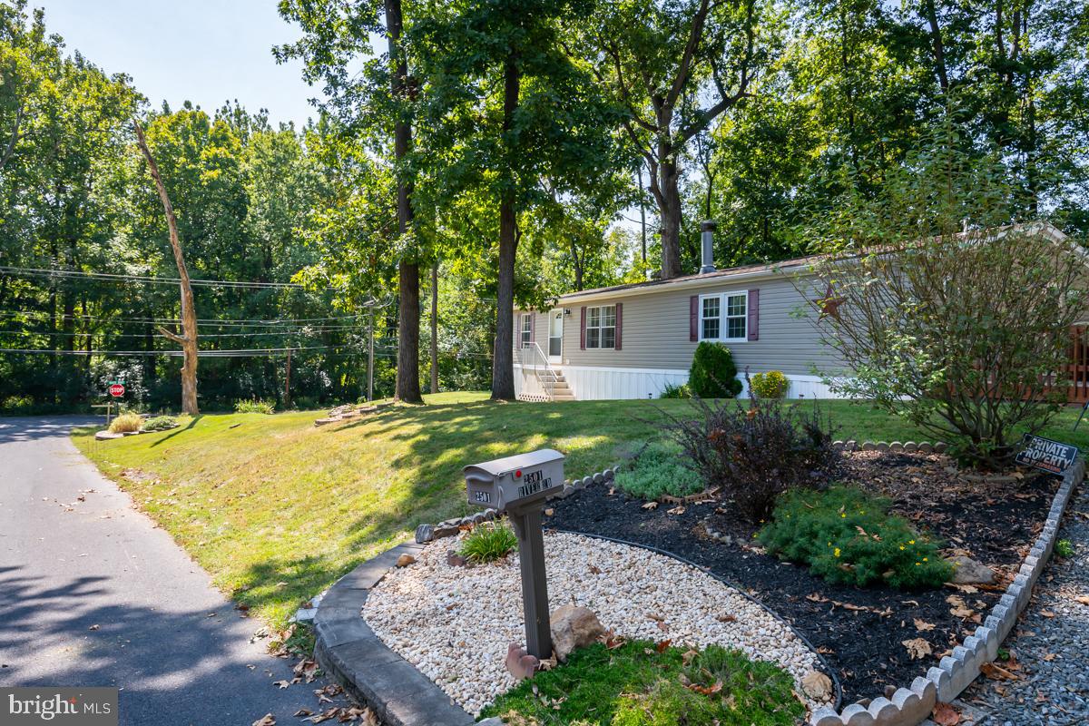 2501 River Road Reading, PA 19605 - Photo 3 of 33