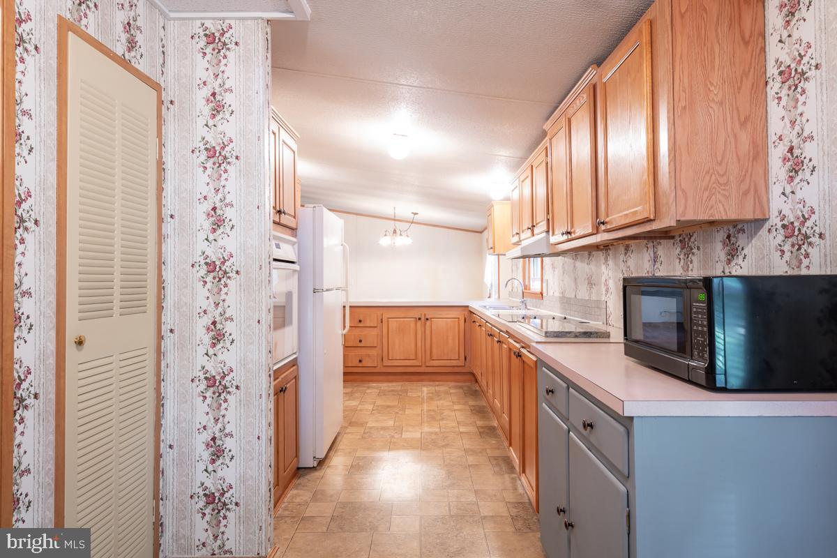 2501 River Road Reading, PA 19605 - Photo 5 of 33