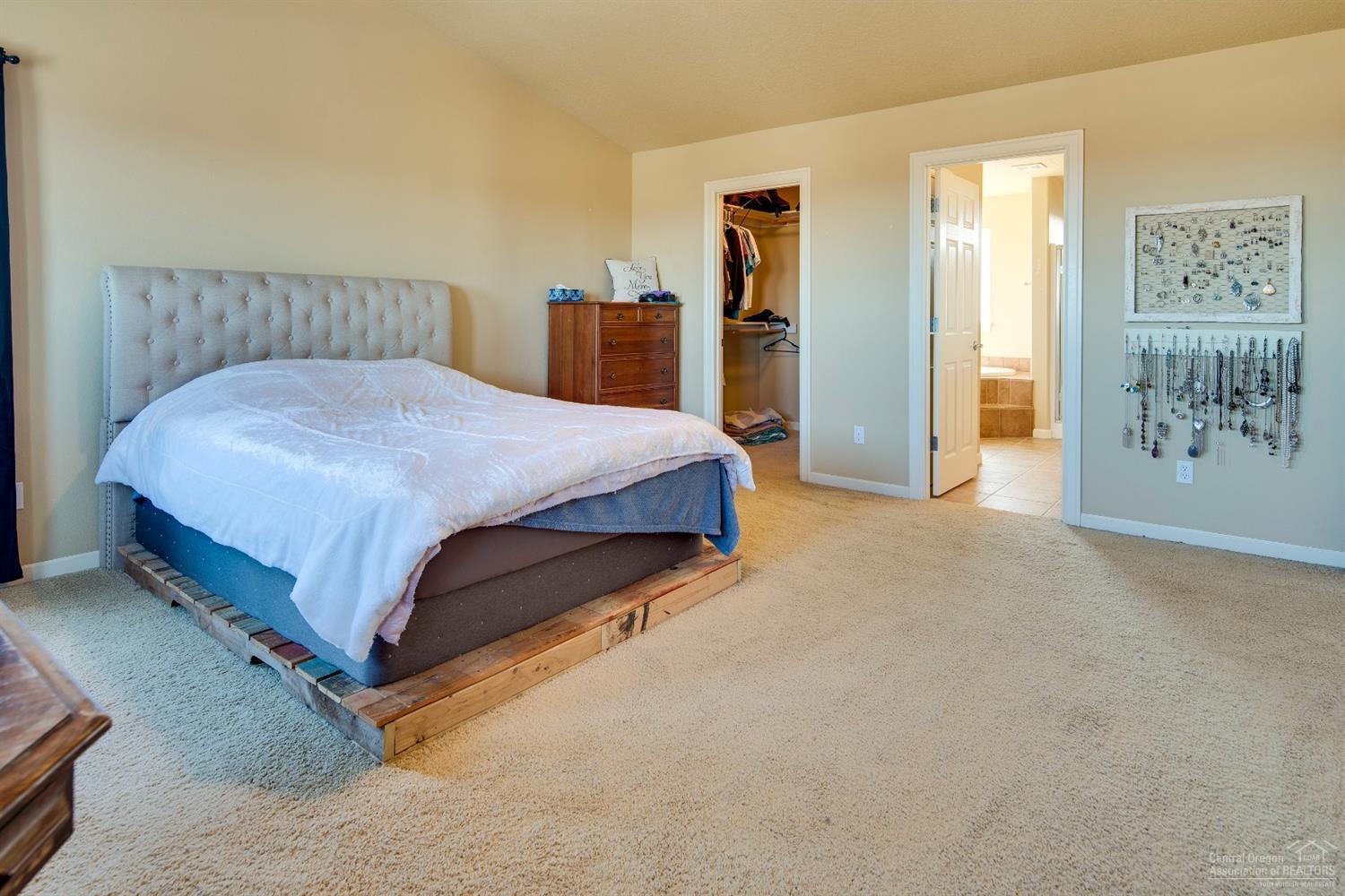 1622 Northwest Rimrock Drive Redmond, OR 97756 - Photo 12 of 22 Open and light master bedroom. Wake up
