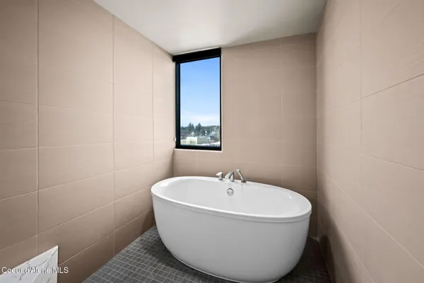 $2,315,450 | 116 South 3rd Street, Unit 804, Coeur D'Alene, ID 83814