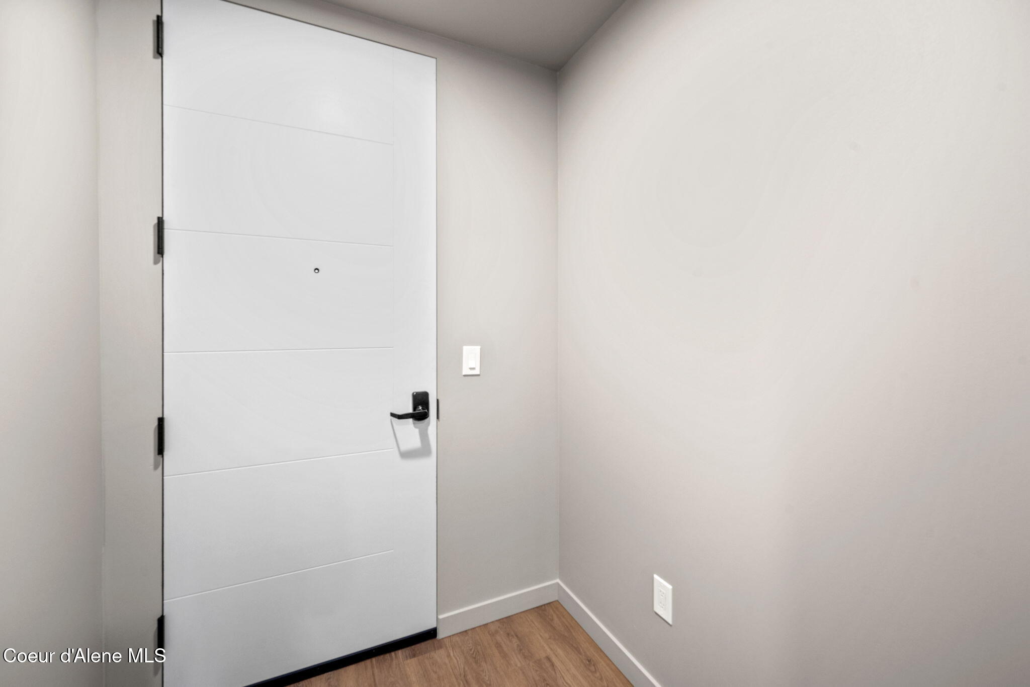 116 South 3rd Street, Unit 804 Coeur D'Alene, ID 83814 - Photo 4 of 59 2-web-or-mls-DSC_4502