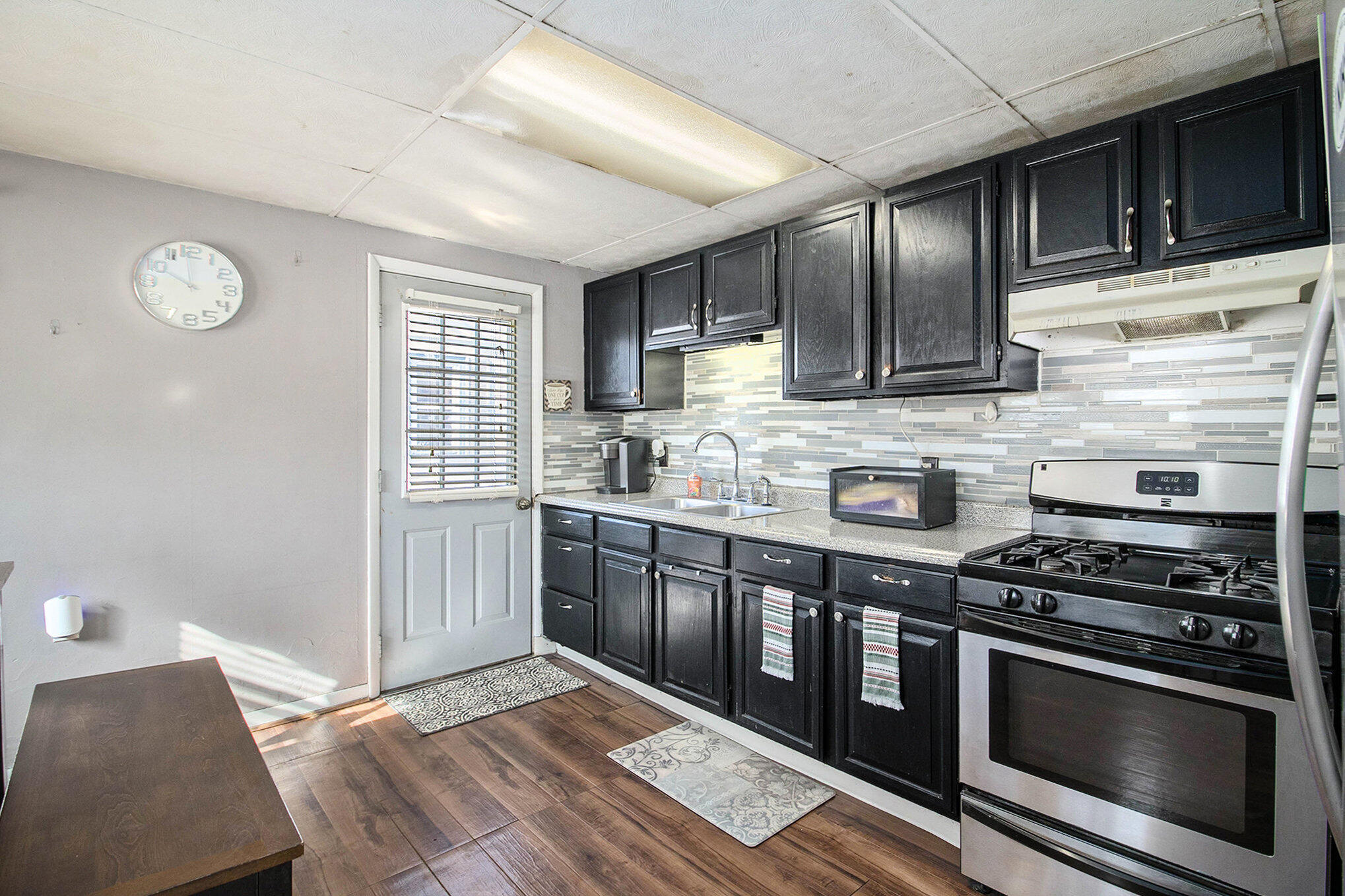 4425 Liverpool Road Lake Station, IN 46405 - Photo 8 of 28 2038x1359
