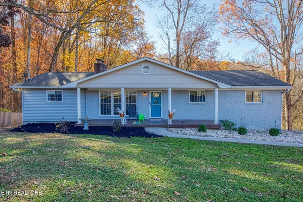 $675,000 | 340 Blacks Ferry Road, Knoxville, TN 37931