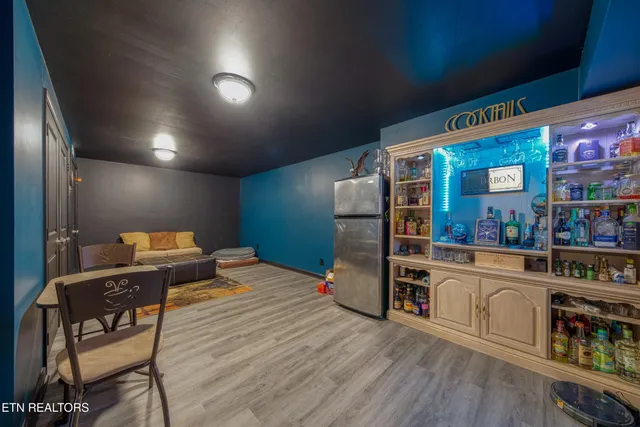 $675,000 | 340 Blacks Ferry Road, Knoxville, TN 37931