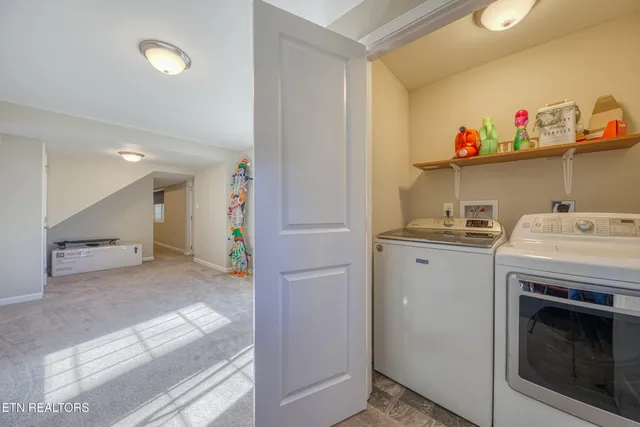 $675,000 | 340 Blacks Ferry Road, Knoxville, TN 37931