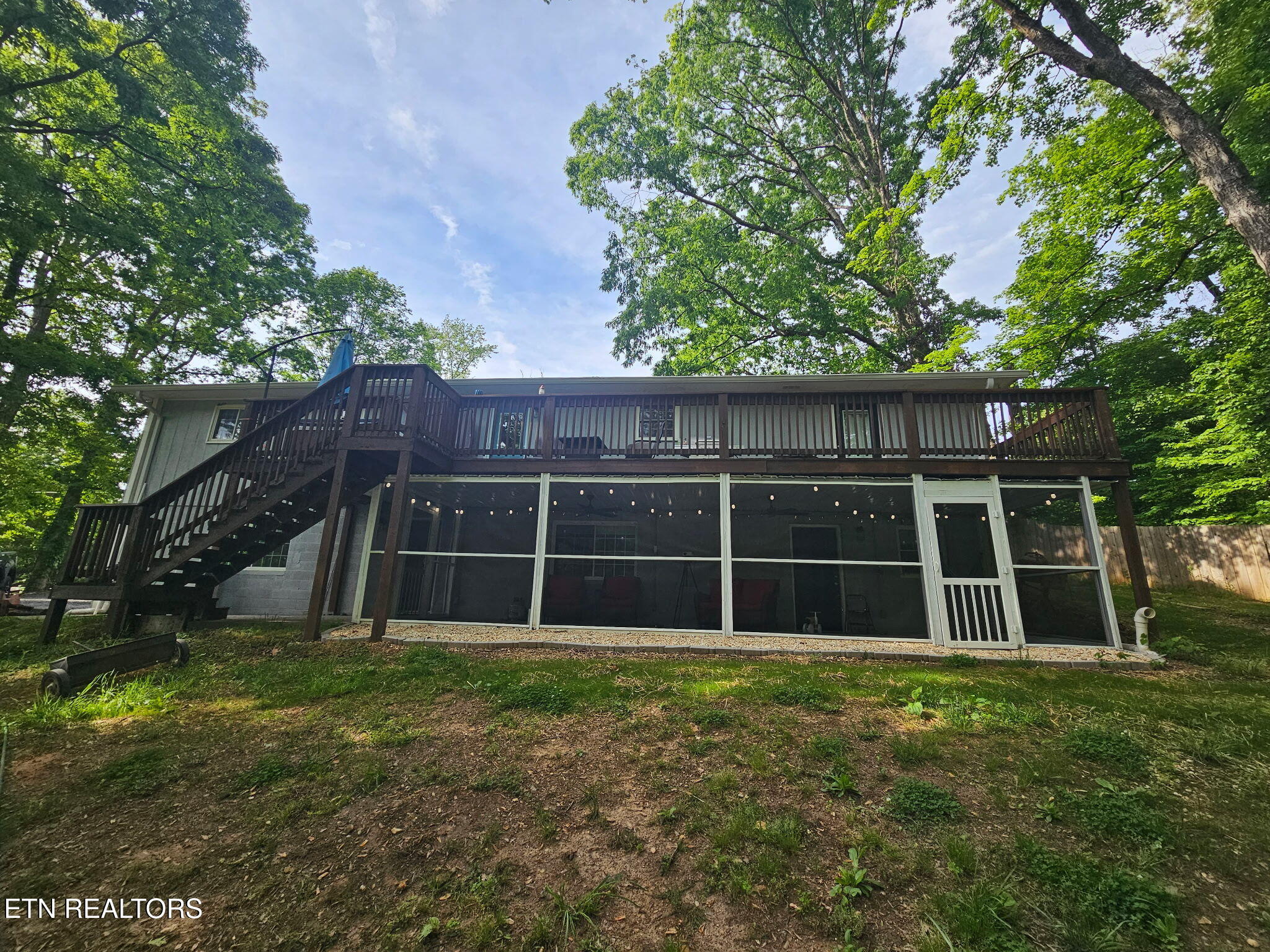 340 Blacks Ferry Road Knoxville, TN 37931 - Photo 31 of 42 340 back deck