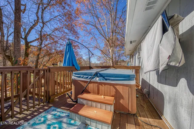 $675,000 | 340 Blacks Ferry Road, Knoxville, TN 37931