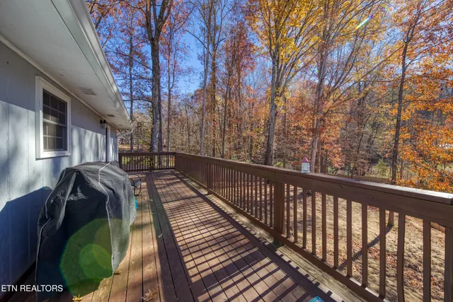 $675,000 | 340 Blacks Ferry Road, Knoxville, TN 37931