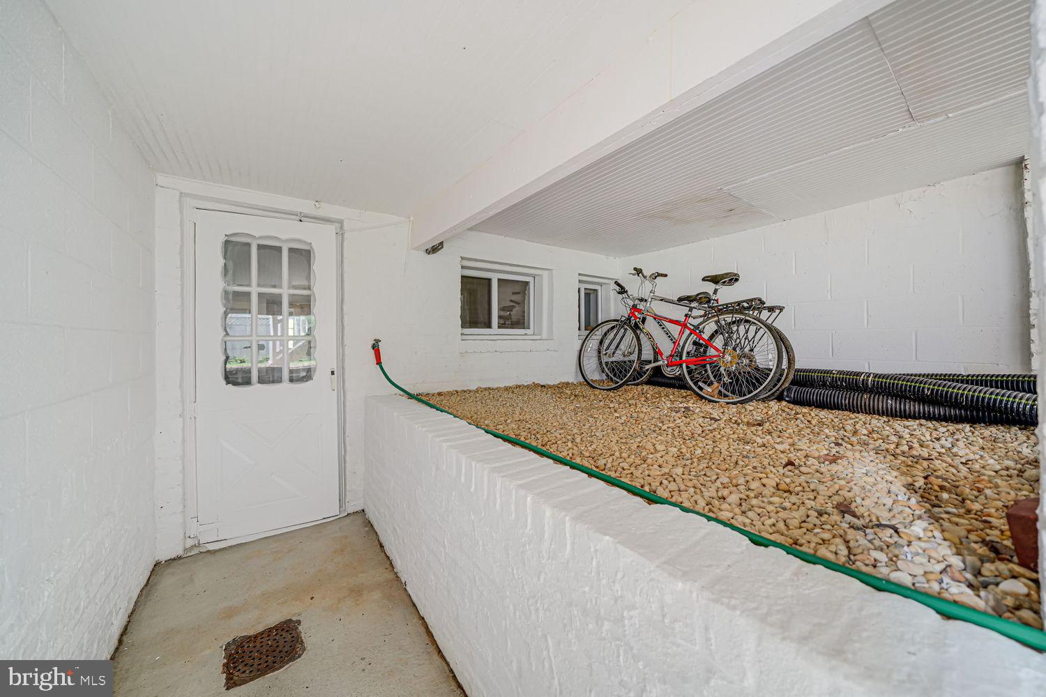 3614 Ordway Street Northwest Washington, DC 20016 - Photo 44 of 81 a very nice looking room with a rug