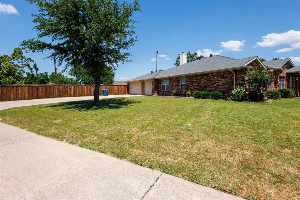 7218 Compass Point Drive Rowlett, TX 75089 - Photo 3 of 30