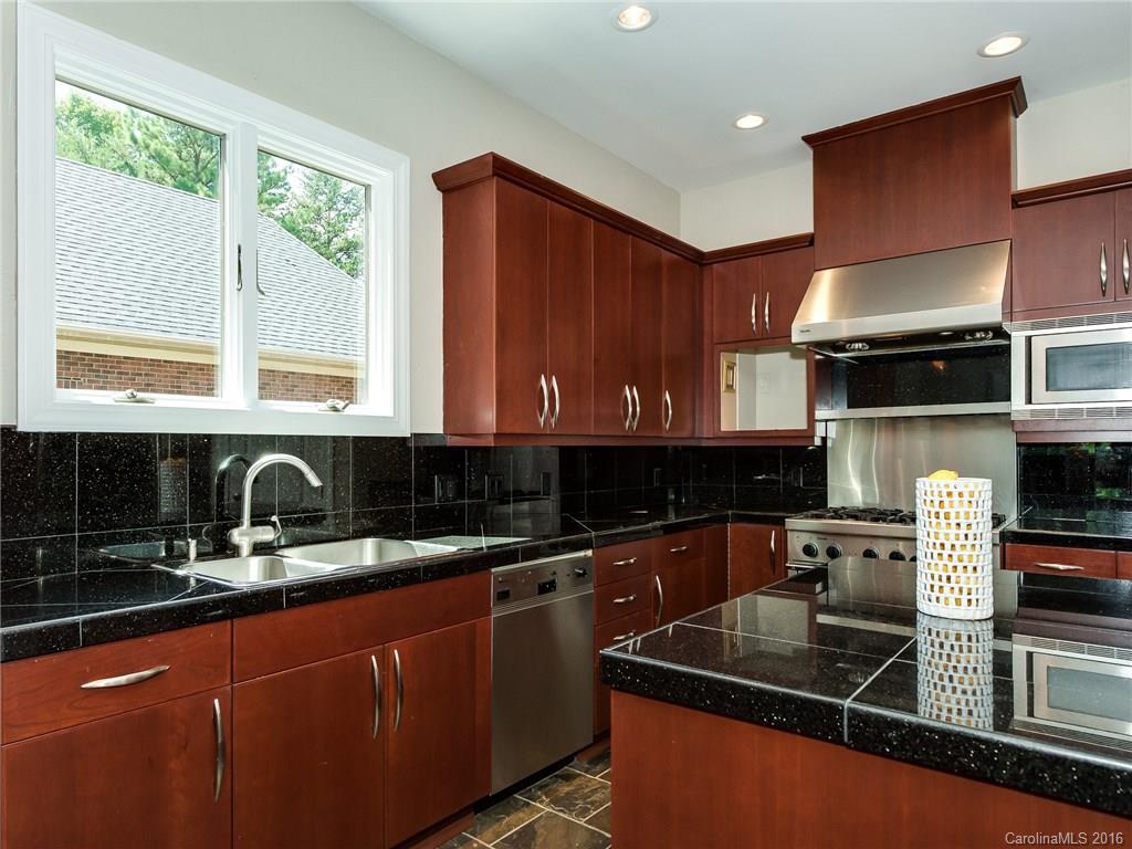 18526 Town Harbour Road Cornelius, NC 28031 - Photo 13 of 24 Gallery Image 13