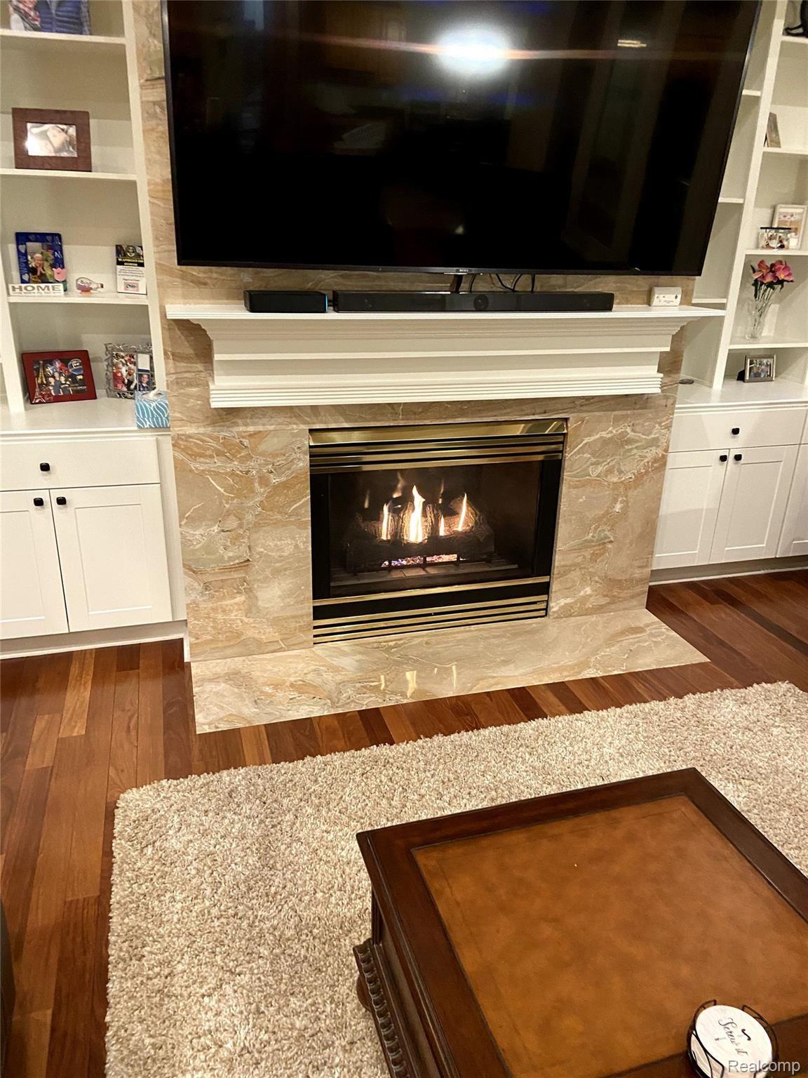 11636 Kings Colony Road Grand Blanc, MI 48439 - Photo 31 of 73 Firelit family room