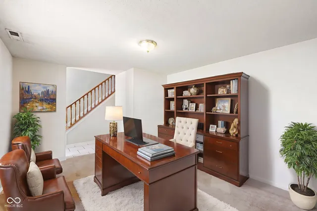 $325,000 | 785 Shoreline Court, Franklin, IN 46131