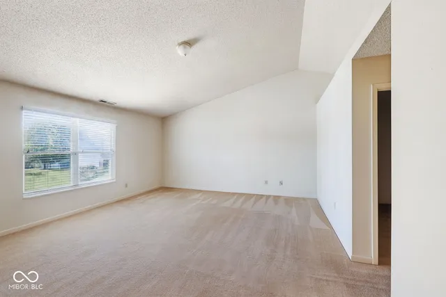 $325,000 | 785 Shoreline Court, Franklin, IN 46131