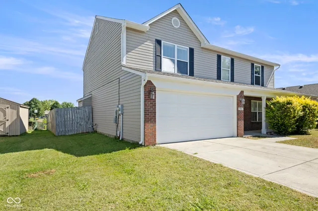 $325,000 | 785 Shoreline Court, Franklin, IN 46131