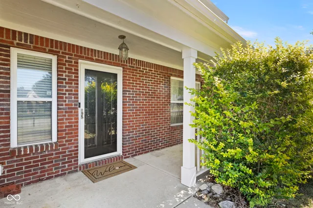 $325,000 | 785 Shoreline Court, Franklin, IN 46131