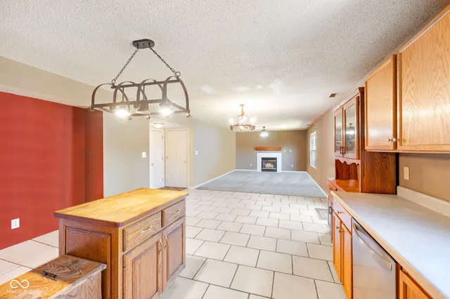 $325,000 | 785 Shoreline Court, Franklin, IN 46131