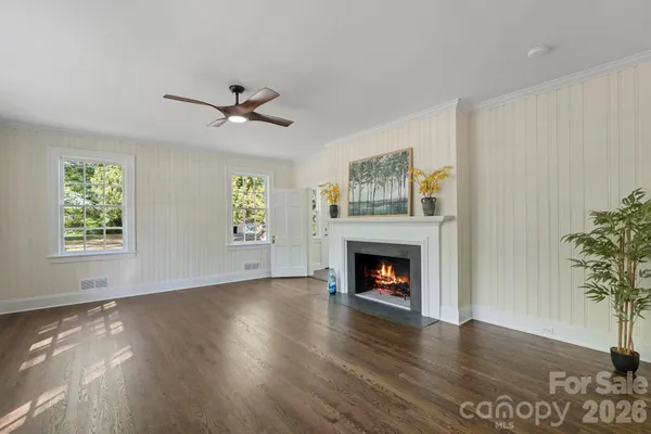 $619,000 | 3114 North Center Street, Hickory, NC 28601