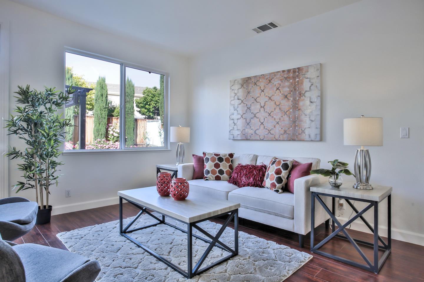 27418 Green Hazel Road Hayward, CA 94544 - Photo 12 of 34 Gallery Image 12