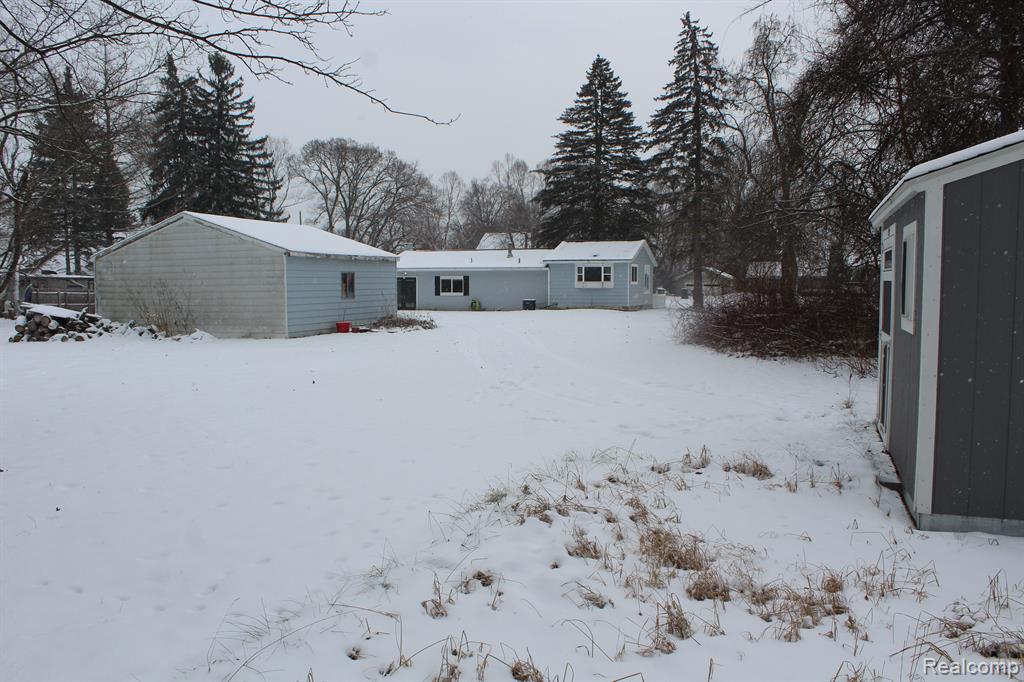 896 Grace Avenue Rochester Hills, MI 48307 - Photo 22 of 24