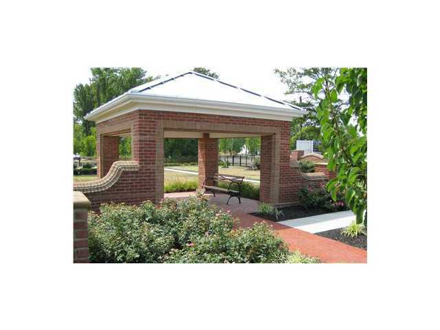 2734 Rinaldi Drive, Unit 170 Columbus, OH 43219 - Photo 3 of 4
