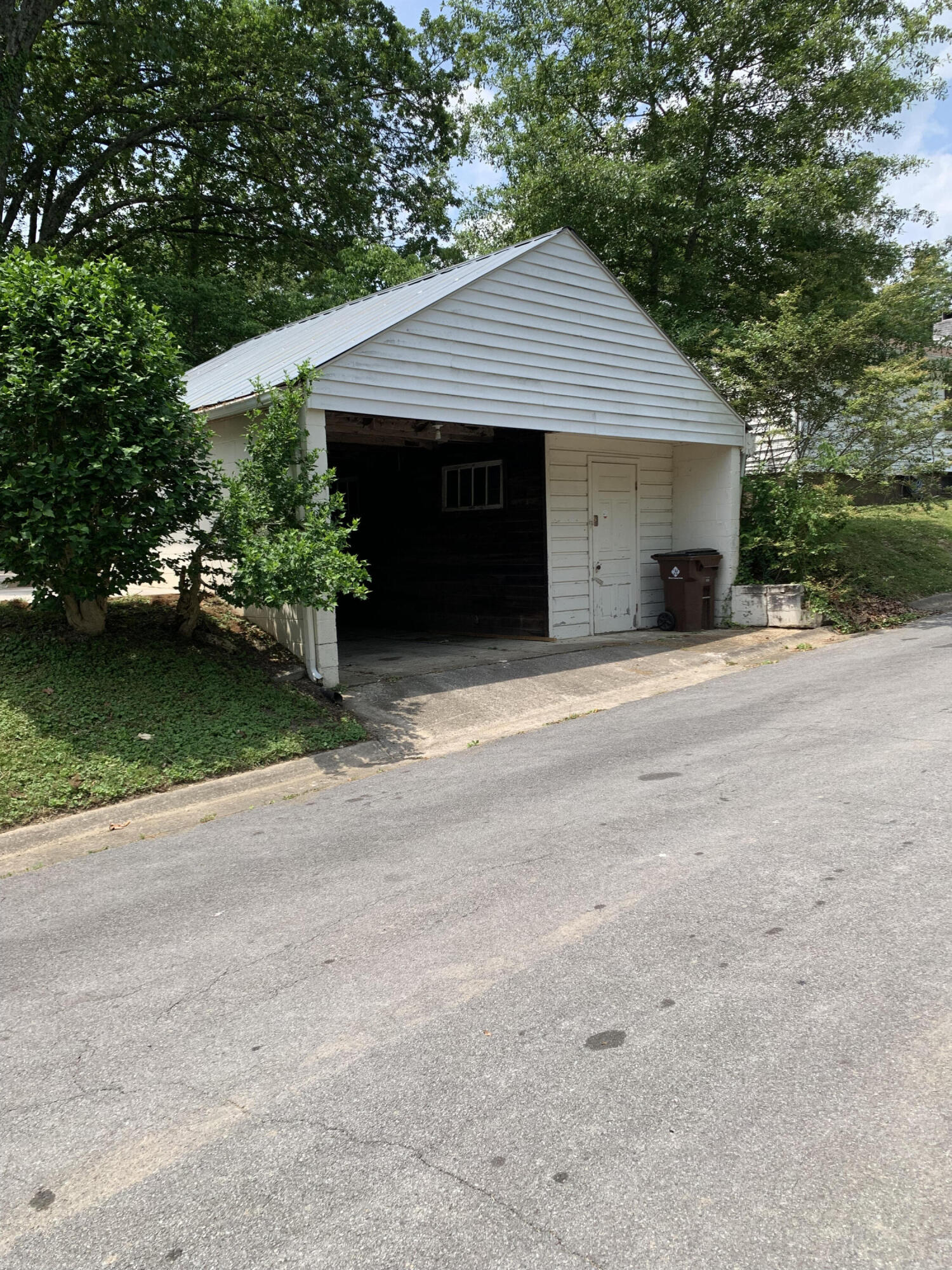 108 Gorgas Lane Oak Ridge, TN 37830 - Photo 19 of 23 IMG_2977