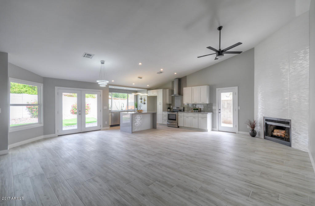 6242 East Justine Road Scottsdale, AZ 85254 - Photo 8 of 34 Living Room (2)-SMALL