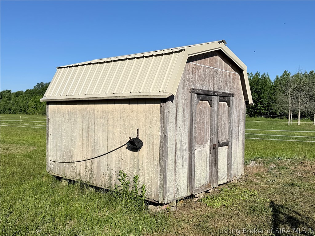11318 Cortner Road Marysville, IN 47141 - Photo 32 of 43 10'x10 shed