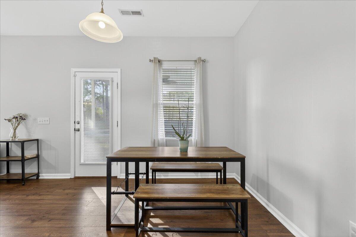 111 Brookhaven Road Summerville, SC 29486 - Photo 13 of 36 18-Maddie Breggia - DSC00905