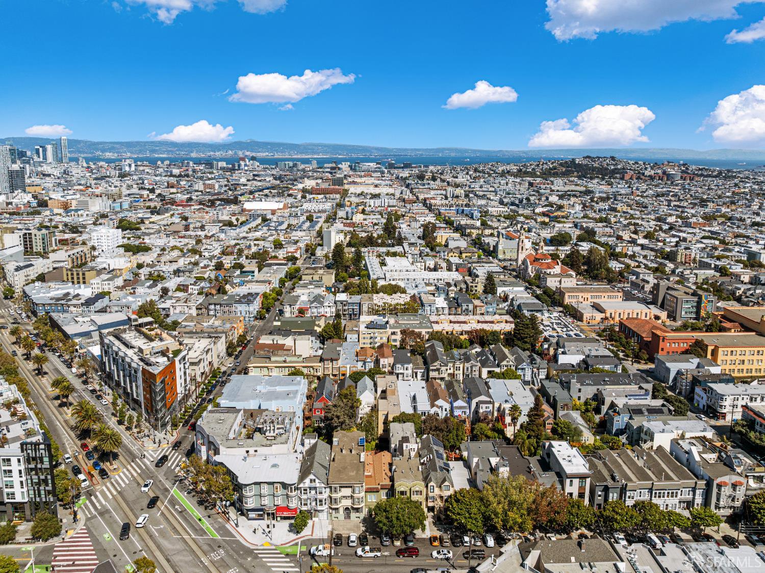 223 Sanchez Street San Francisco, CA 94114 - Photo 25 of 27 an view of a city