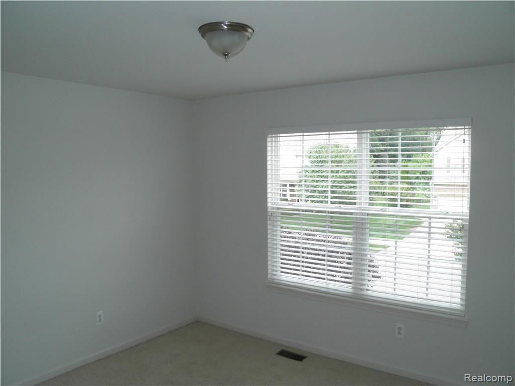 3237 Everett Drive Rochester Hills, MI 48307 - Photo 32 of 34