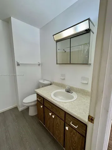 $1,500 | 5100 Rilma Avenue, Sarasota, FL 34234