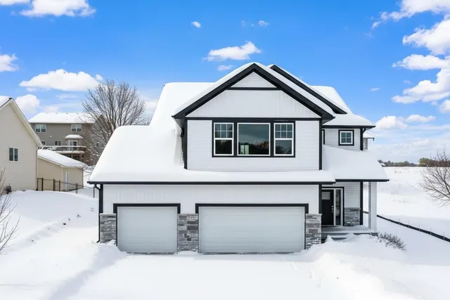 $689,900 | 13566 Birdsong Pth, Rosemount, MN 55068