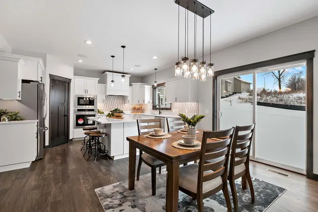 $689,400 | 13566 Birdsong Pth, Rosemount, MN 55068