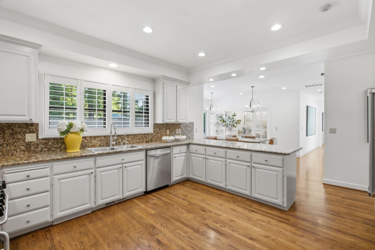 306 Walsh Road Atherton, CA 94027 - Photo 25 of 74