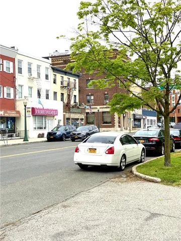 $2,000 | 132 West Boston Post Road, Unit 5, Mamaroneck, NY 10543