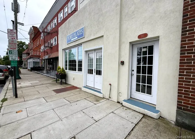 $2,000 | 132 West Boston Post Road, Unit 5, Mamaroneck, NY 10543