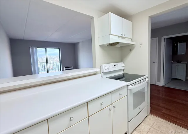 $2,000 | 132 West Boston Post Road, Unit 5, Mamaroneck, NY 10543