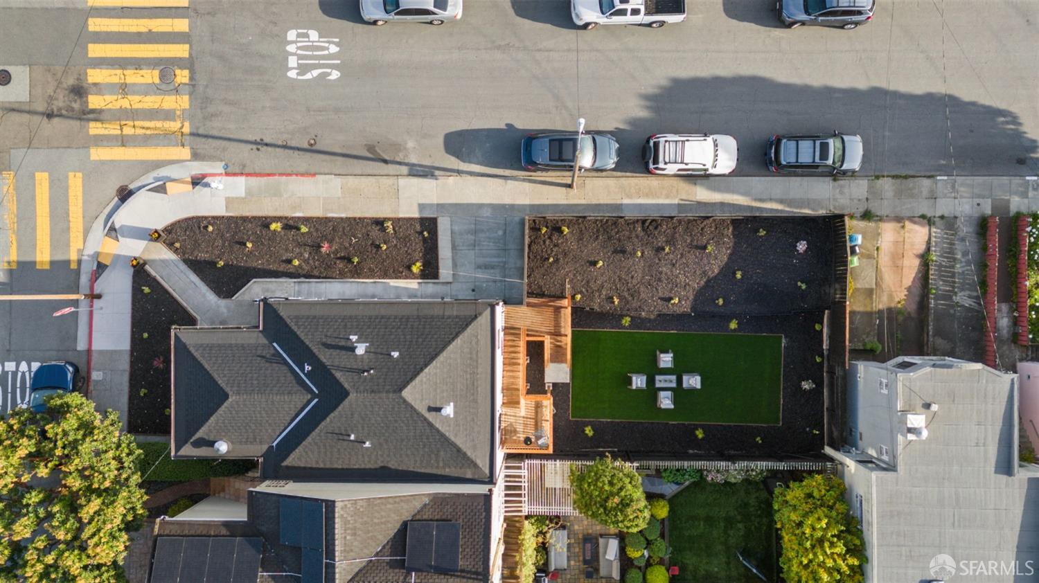 348 Edna Street San Francisco, CA 94112 - Photo 39 of 45 a front view of a house with a garden