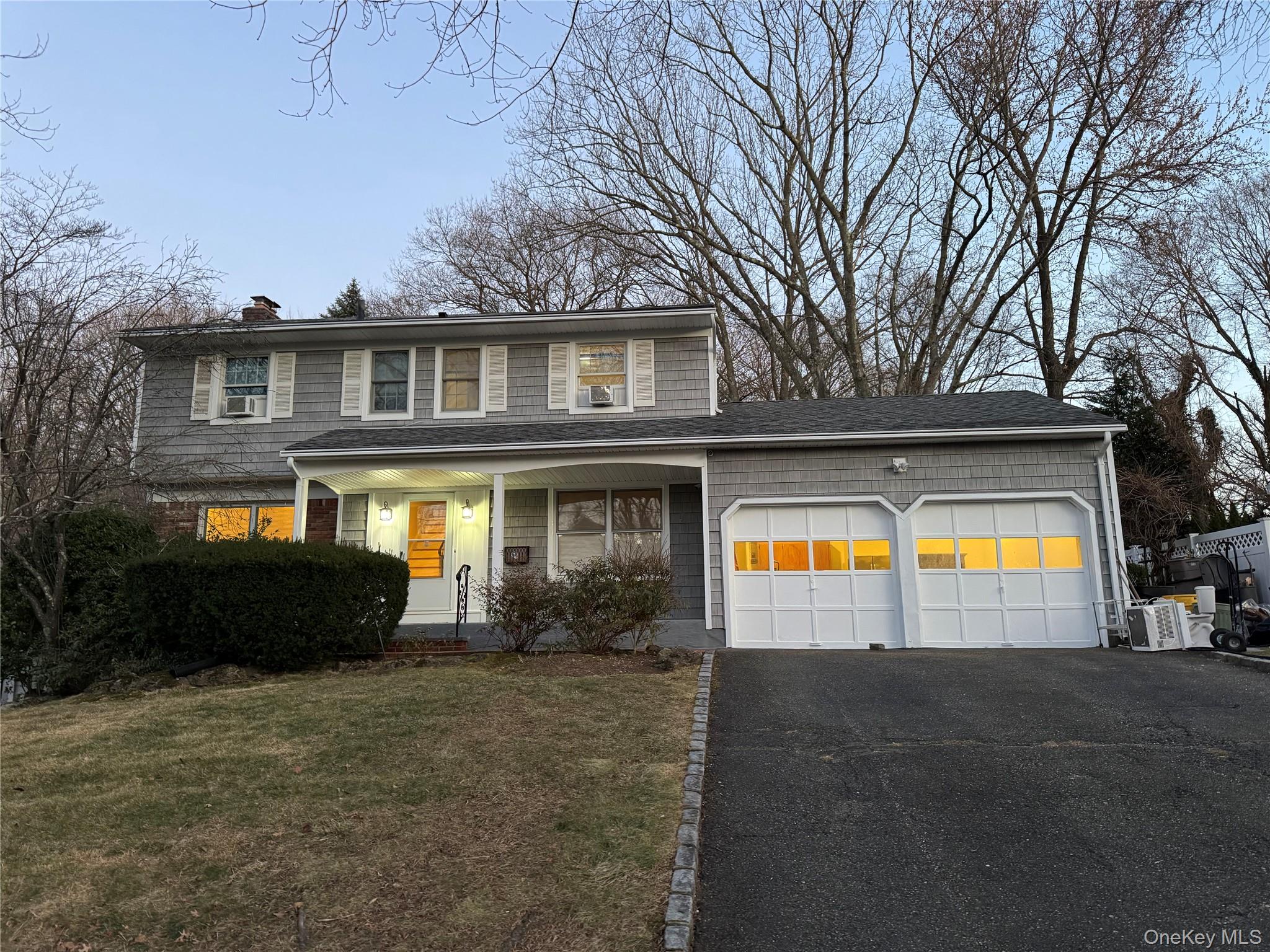 23 Jerome Road Syosset, NY 11791 - Photo 2 of 12 Gallery Image 2