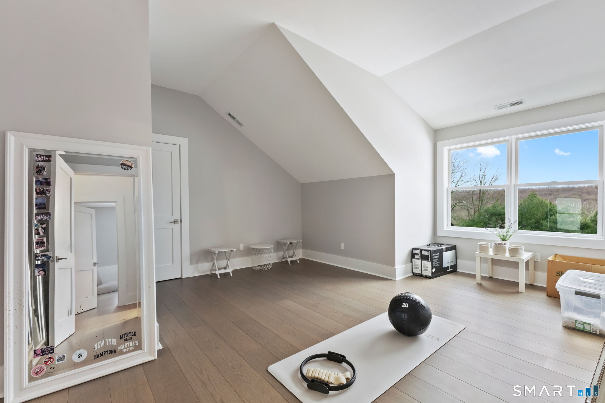 424 Taconic Road Stamford, CT 06831 - Photo 23 of 34