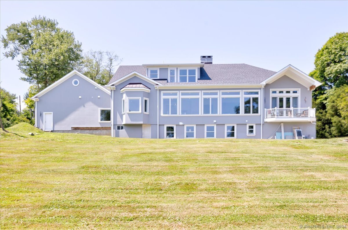 424 Taconic Road Stamford, CT 06831 - Photo 29 of 34 Rear Elevation