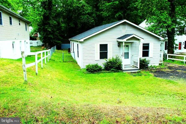 $309,900 | 724 Spruce Drive, Lusby, MD 20657