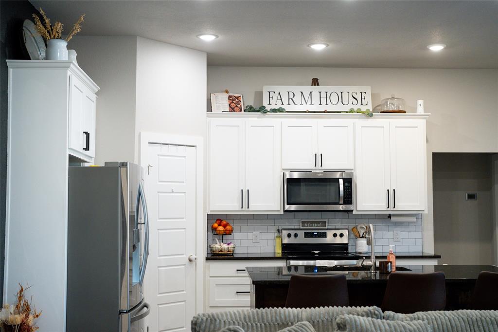 703 Ridgeway Road Joshua, TX 76058 - Photo 15 of 32