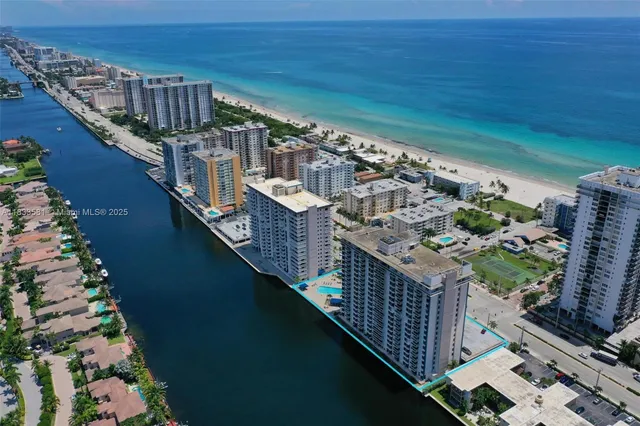 $250,000 | 1600 South Ocean Drive, Unit 5B, Hollywood, FL 33019