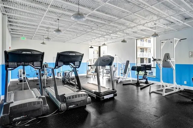 $250,000 | 1600 South Ocean Drive, Unit 5B, Hollywood, FL 33019