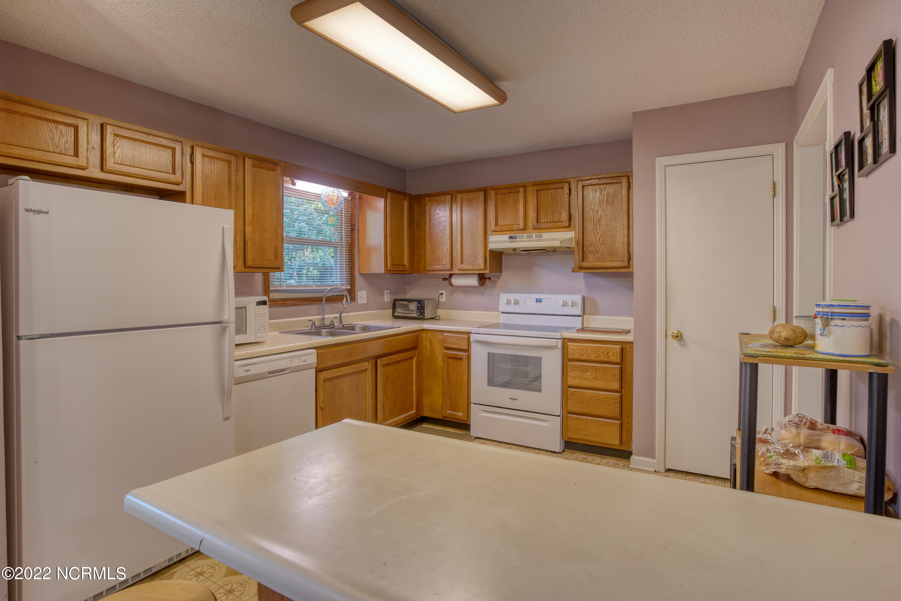 212 Sandybrook Road Wilmington, NC 28411 - Photo 6 of 11 212 Sandybrook-2